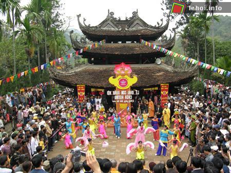 Lễ hội Chùa Hương Tích tại Hà Tĩnh