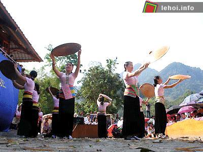 Đặc sắc lễ hội Nàng Han ở Phong Thổ