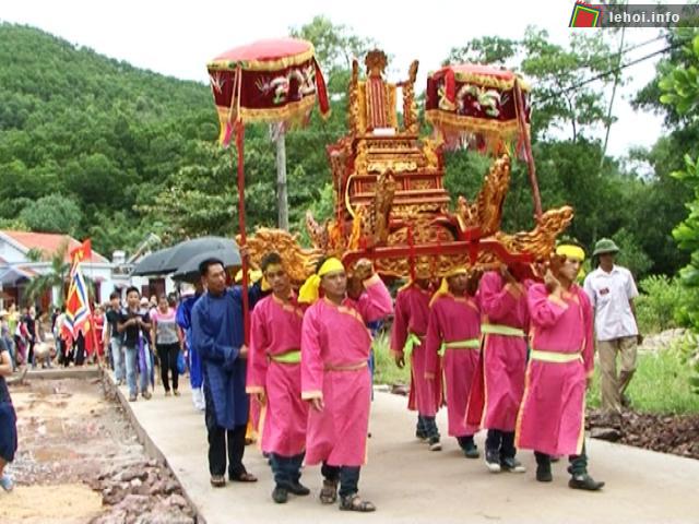 Lễ hội đình Cẩm Hải tại Quảng Ninh