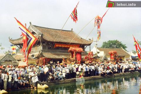 Đặc sắc lễ hội Chùa Keo
