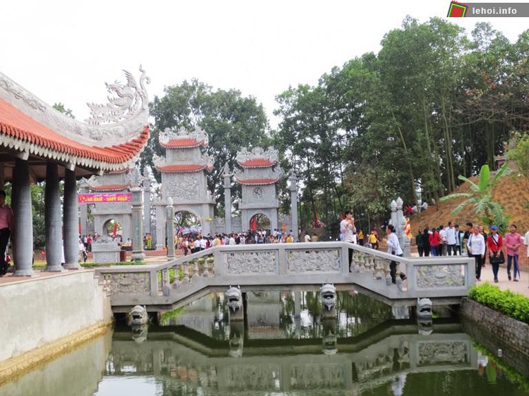 Lễ hội đền Bắc Cung thu hút đông đảo người dân tham gia