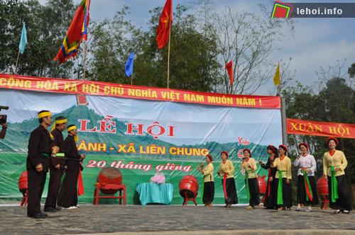 Lễ hội đền Dành ở xã Liên Chung tại tỉnh Bắc Giang
