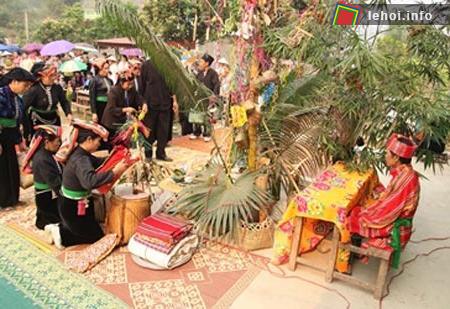 Lễ hội Xên Lẩu Nó của người Thái đen tại Yên Bái