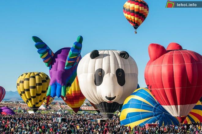 Lễ hội khí cầu Mỹ hấp dẫn khách du lịch trên toàn thế giới