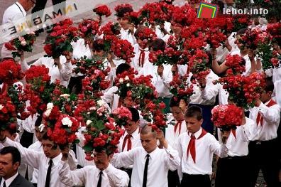 Lễ hội hoa hồng Bulgaria 2012