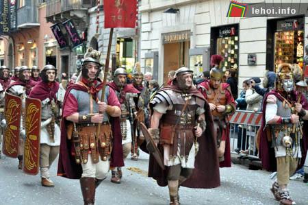 Độc đáo Lễ hội hóa trang thành Rôma