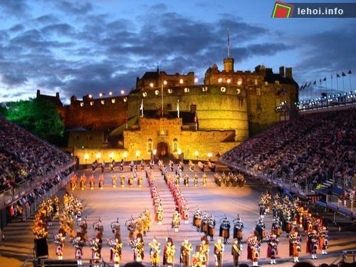Lễ hội Edinburgh Scotlan
