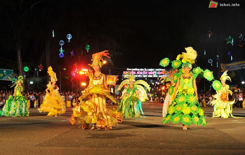 Festival Dừa Bến Tre lần thứ IV sẽ diễn ra từ 7-13/4/2015