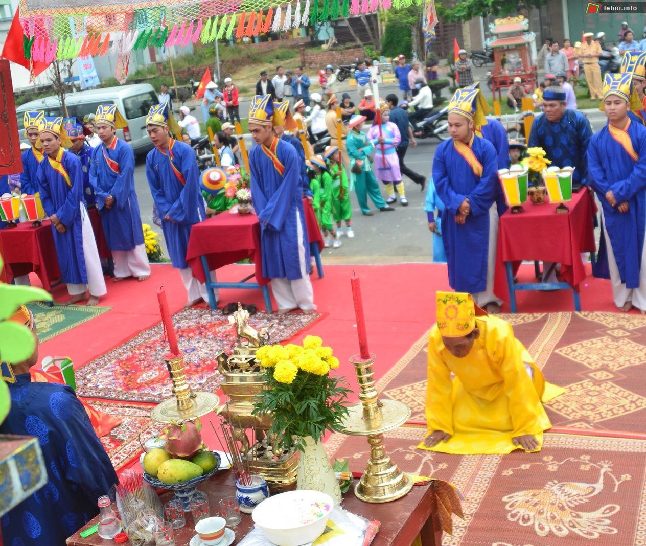 Cầu Ngư là lễ hội lớn nhất của người dân vùng biển Đà Nẵng