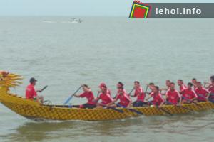Tưng bừng lễ hội đua thuyền rồng tại Hải Phòng