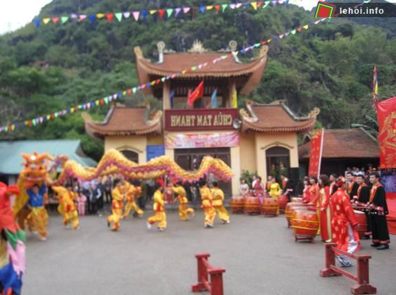 Lễ hội chùa Tam Thanh