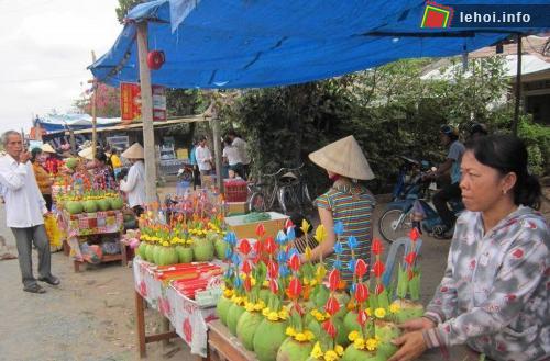 Rộn ràng lễ hội Cúng Dừa