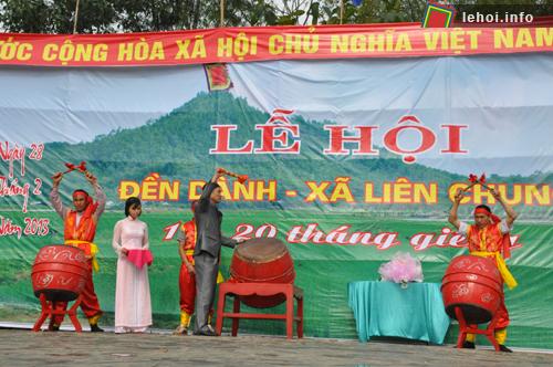 Nổi trống khai hội đền Dành tại tỉnh Bắc Giang