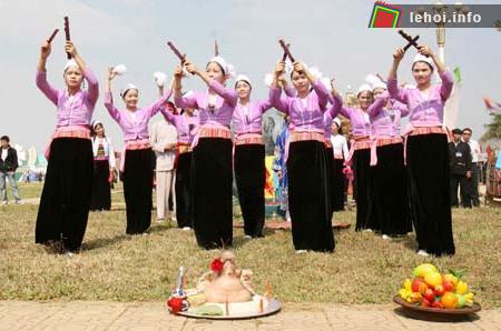 Điệu múa Mỡi trong lễ hội múa Mỡi dân tộc Mường