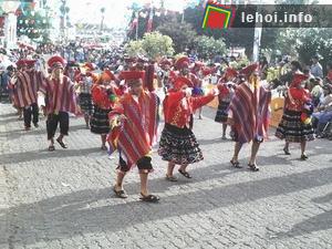 Tưng bừng Ngày hội âm nhạc dân gian trên khắp đất nước Peru ảnh 2