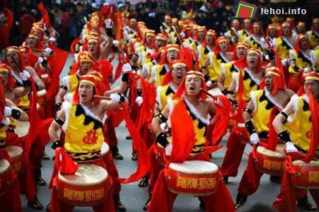 Trung Quốc rực rỡ trong lễ hội đèn lồng ảnh 2