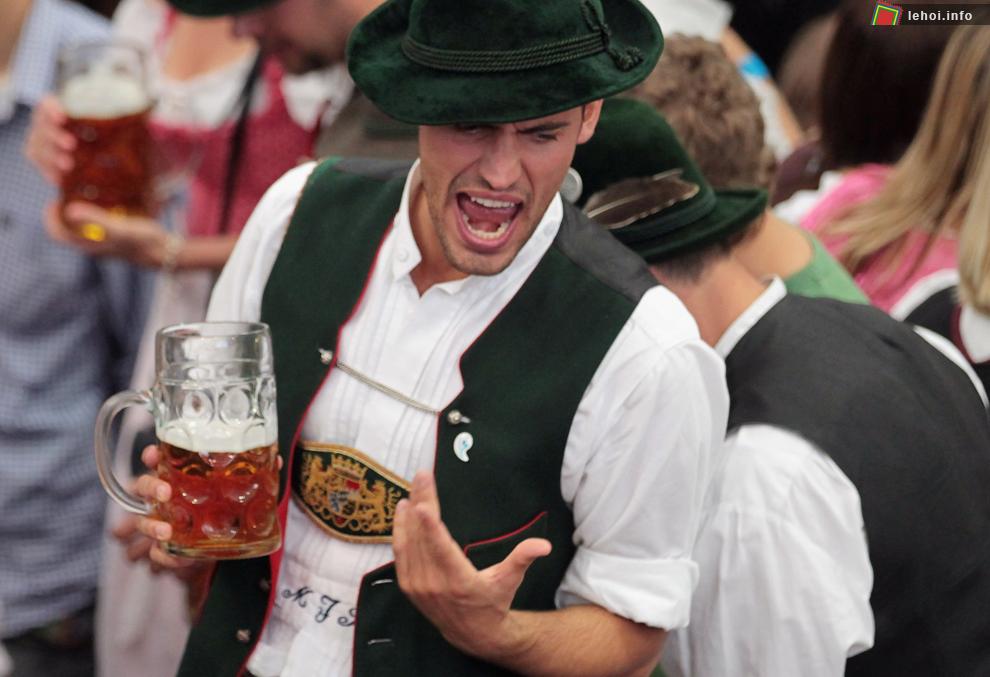 Lễ hội bia Oktoberfest ở nước Đức