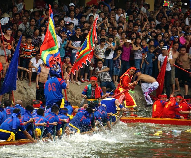 Lễ hội Bơi Đăm là một lễ hội truyền thống của người dân làng Đăm