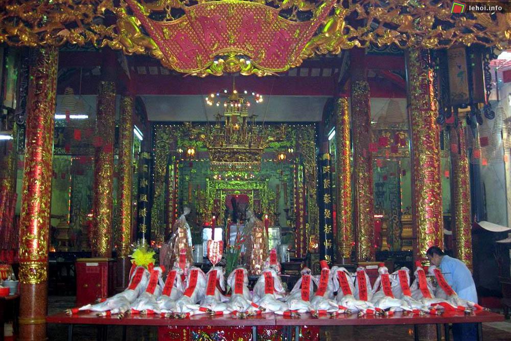 Lễ hội chùa bà Thiên Hậu tại TP Hồ Chí Minh