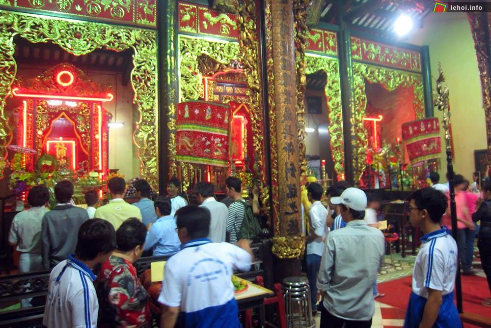 Quang cảnh lễ kỳ yên đình Phú Nhuận