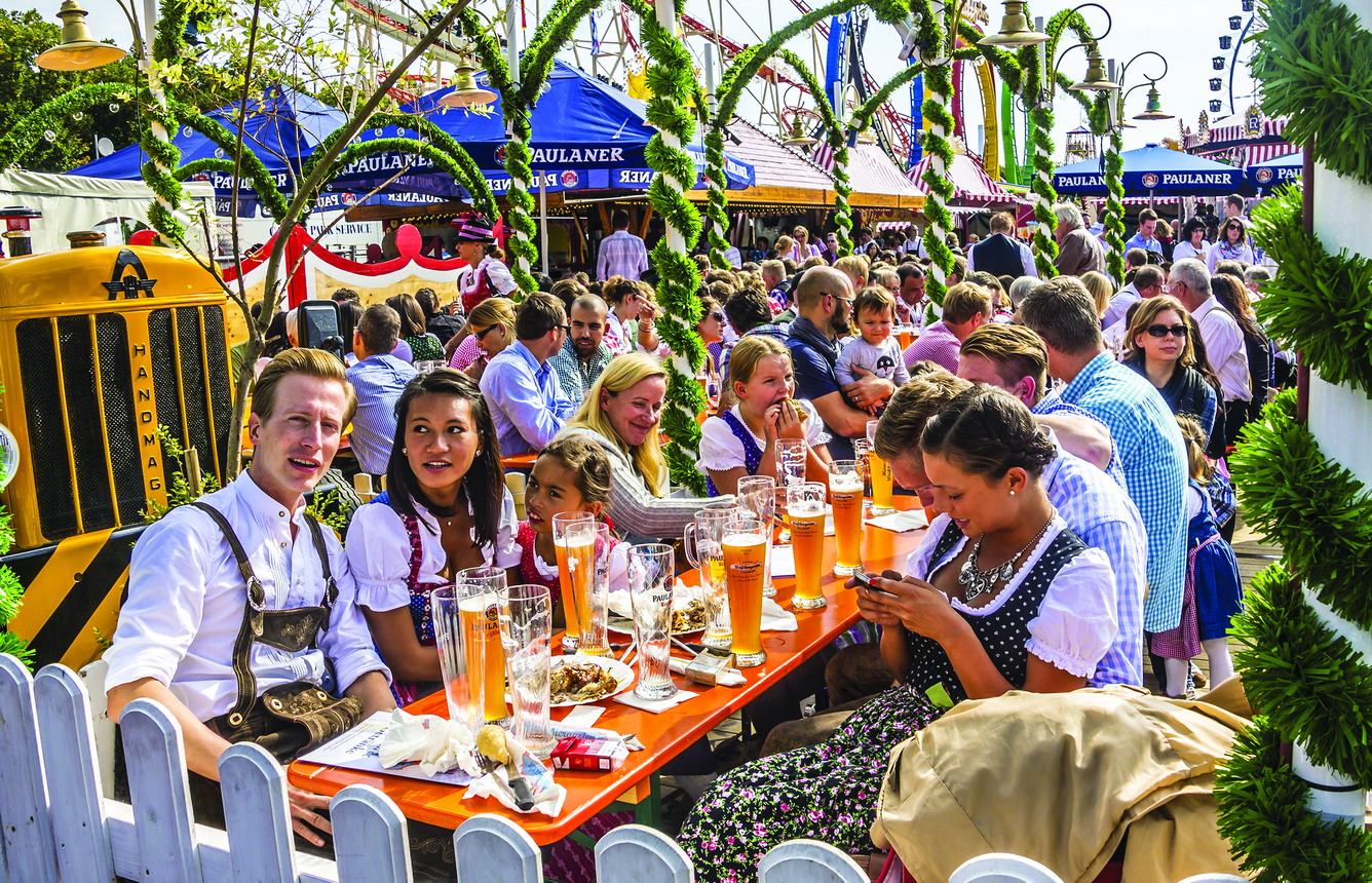 Người dân hào hứng chờ đón lễ hội bia lần thứ 15 tại Bỉ ảnh 2