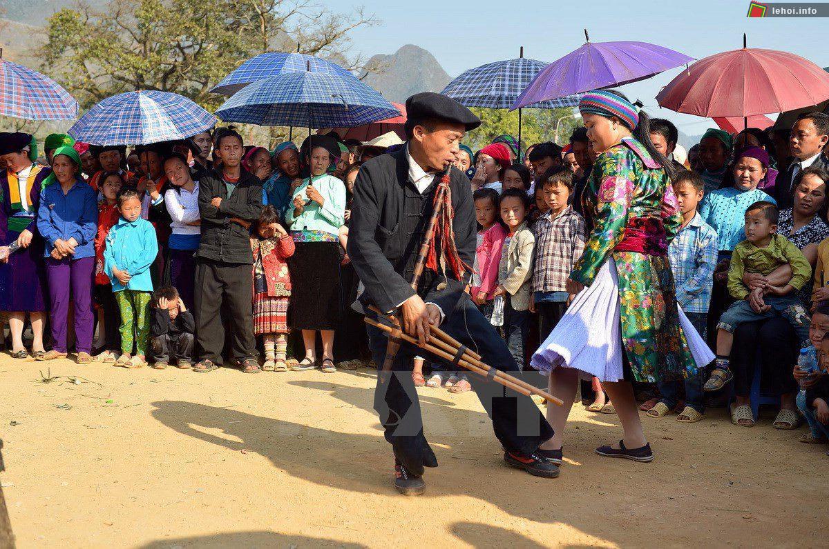 Rộn ràng tiếng khèn ngày hội văn hóa dân tộc Mông tại Thái Nguyên