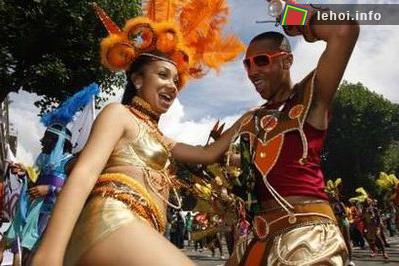 Lễ hội Carnival Notting Hill sôi động tại Anh ảnh 4