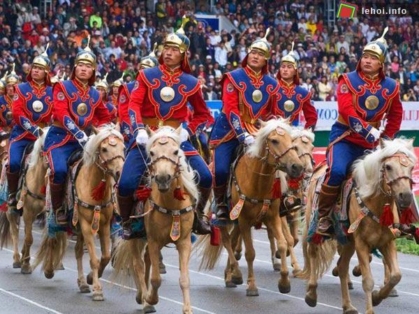 Lễ hội Naadam lớn nhất Mông Cổ ảnh 6