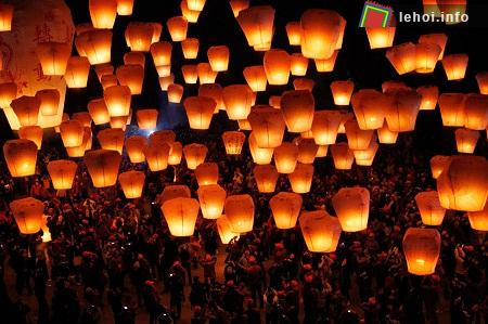 Lễ hội đèn lồng đón Trung thu ở Thượng Hải, Trung Quốc ảnh 8