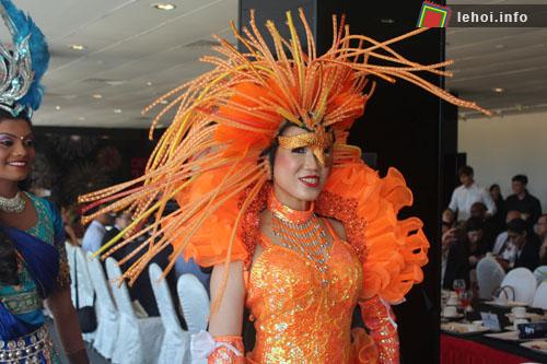 Tưng bừng trong lễ hội Chingay 2015 tại Singapore ảnh 9