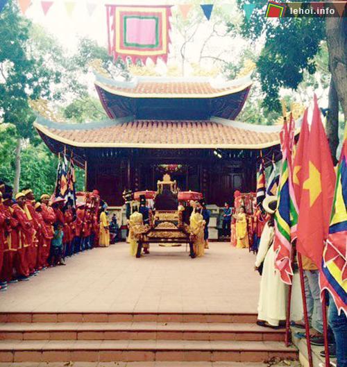 Lễ hội Dinh Thầy Thím được tổ chức từ ngày 14 - 16/9 âm lịch hằng năm