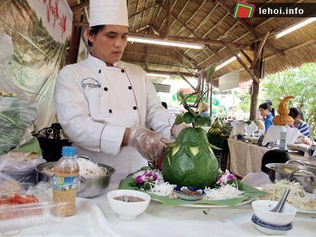 Trong các ngày từ 14-16 tháng 12, tại Khu du lịch Bửu Long sẽ diễn ra Liên hoan ẩm thực Đồng Nai lần thứ II năm 2012.