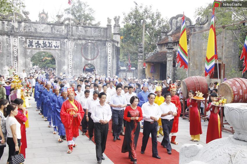 Lễ cáo yết xin phép mở cửa đền, khai hội mùa thu Côn Sơn - Kiếp Bạc