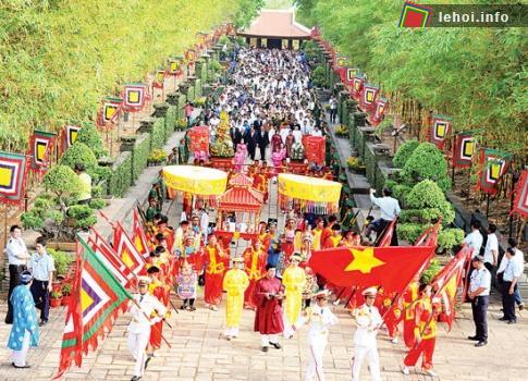 Đại lễ giỗ Tổ Hùng Vương - Lễ hội Đền Hùng 2012