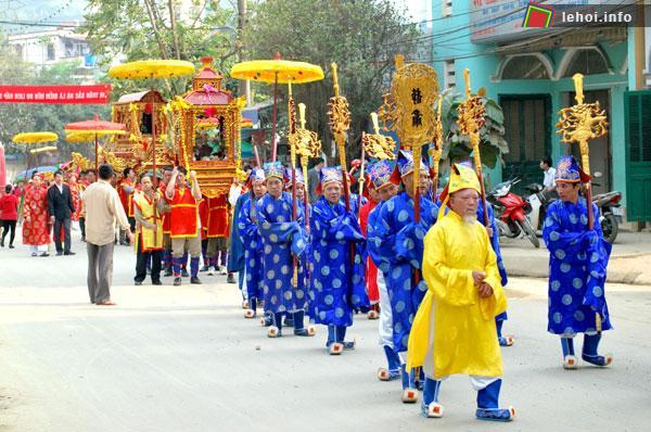 Nghi lễ rước kiệu trong lễ hội đền Bắc Hà, Lào Cai