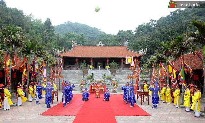 Hướng tới xây dựng Lễ hội mùa thu Côn Sơn - Kiếp Bạc thành điểm du lịch văn hóa - tâm linh