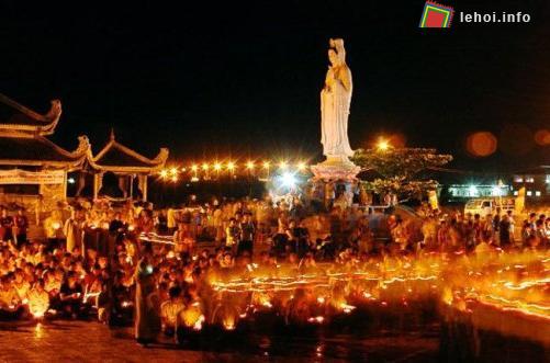 Nhiều hoạt động diễn ra tại Lễ Quán âm Phật đài Nam Hải