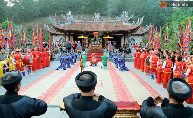 Các nghi lễ trong lễ hội đền Hùng