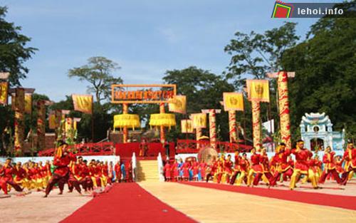 Lễ hội năm nay được tổ chức trang trọng và thiết thực với quy mô cấp tỉnh nhưng mang tầm khu vực và quốc gia.