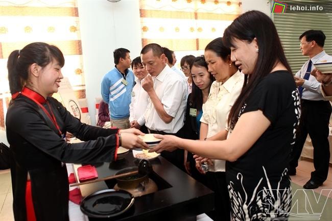 Giới thiệu văn hóa trà Bảo Lộc cho du khách