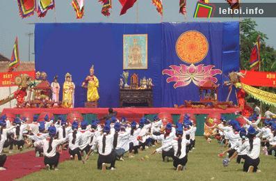 Nhiều chương trình văn hóa, văn nghệ đặc sắc diễn ra trong lễ hội
