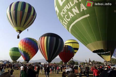 Festival được tổ chức vô cùng náo nhiệt