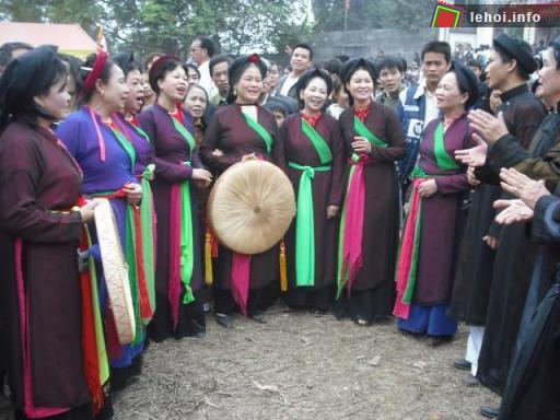 Năm nay sẽ xác nhận kỷ lục lễ hội có nhiều nhất số người mặc trang phục quan họ và cùng hát dân ca quan họ Bắc Ninh nhất