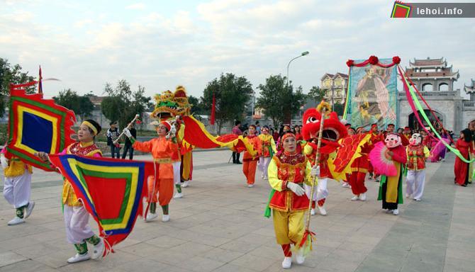 Múa rồng trong ngày hội