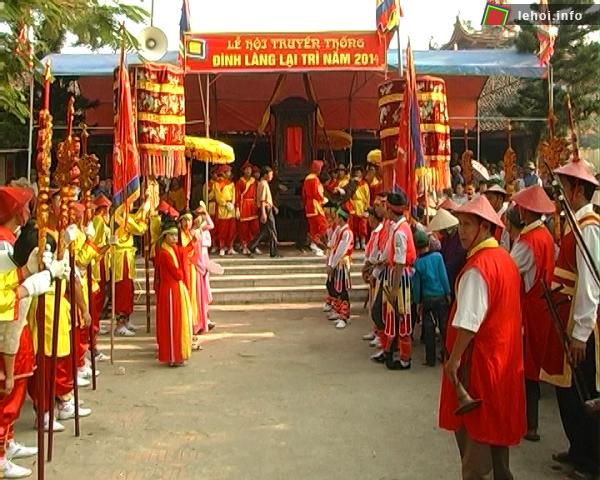 Lễ hội truyền thống đình Lại Trì được tổ chức trang nghiêm
