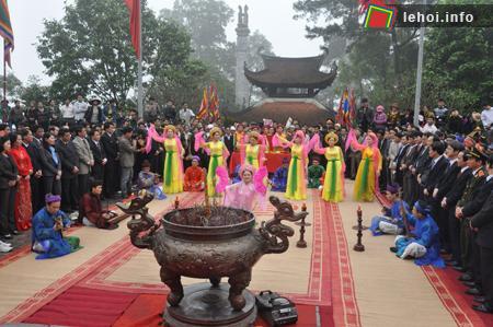 Phú Thọ: Long trọng khai mạc Lễ hội đền Hùng 2011