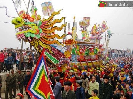 Thuyền Long Châu tại Lễ hội Cầu Ngư Thanh Hoá 