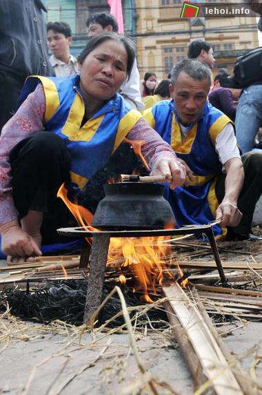 Náo nhiệt Lễ hội thi thổi cơm tại Hà Nội