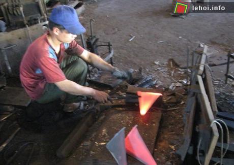 Hai phường Đức Thuận và Trung Lương thuộc thị xã Hồng Lĩnh có nghề rèn nổi tiếng