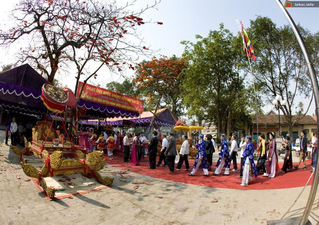 Hội Xuân làng Thổ Tang ở Vĩnh Phúc
